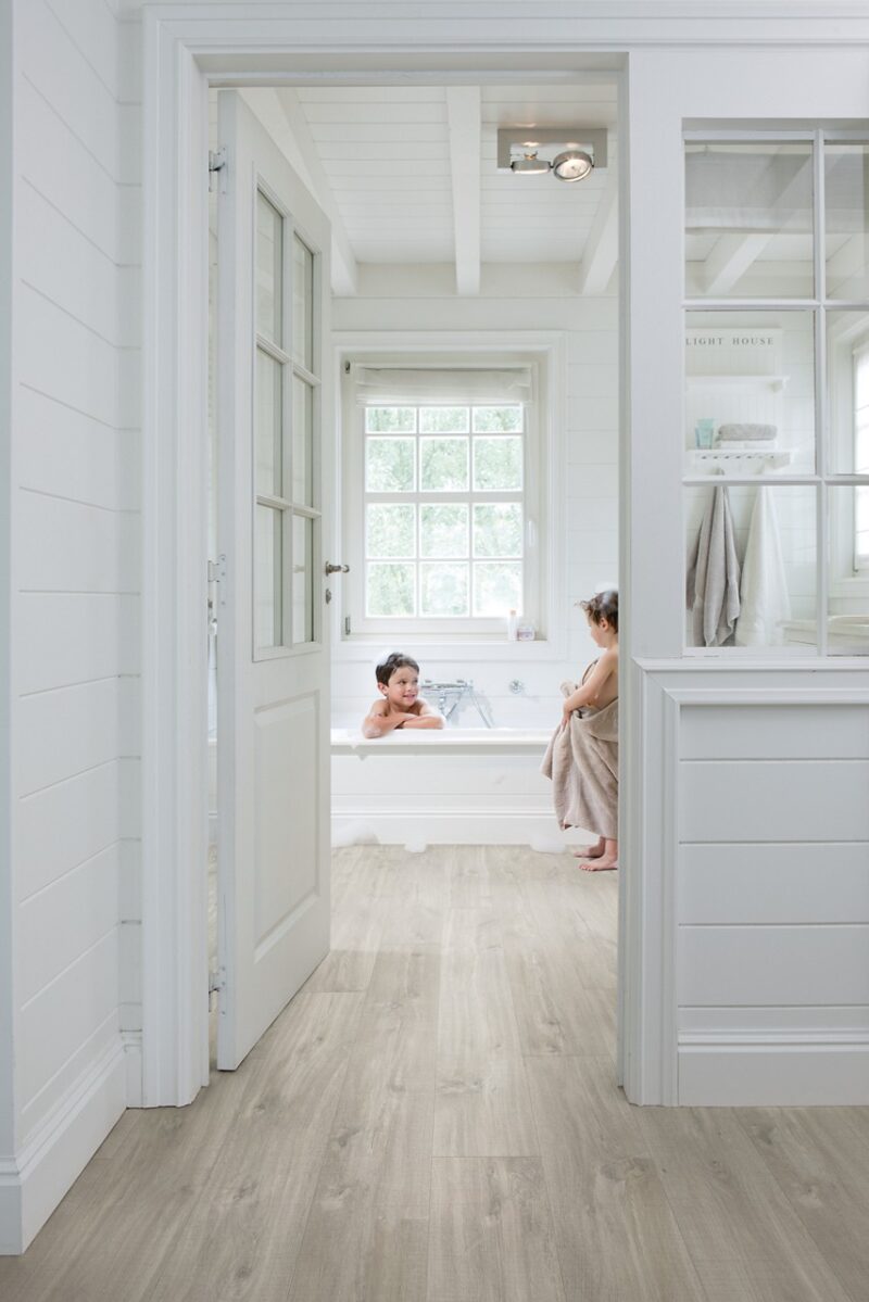 Vinil | Canyon oak grey with saw cuts Vinil | Canyon oak grey with saw cuts