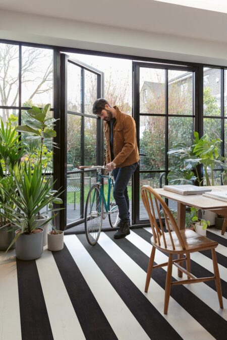 Laminat | Painted oak black